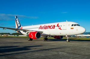 AVIANCA painted its second A320 aircraft with TACA&#039;s retro livery