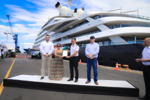 El Salvador opens cruise season with the arrival of the Scenic Eclipse