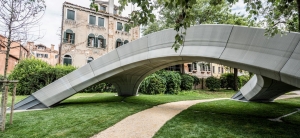 Inauguran puente de concreto elaborado con impresión 3D en Venecia