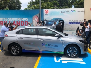 AES El Salvador and Texaco inaugurated the first electric gas station in the country