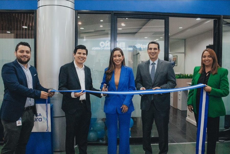 Nueva sucursal de ASESUISA/SURA se inaugura en Santa Tecla
