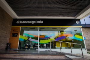 Thanks to the preference of its customers, Bancoagrícola continues to be the bank of the year according to The Banker
