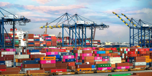 Container prices drop, but still not back to pre-pandemic levels