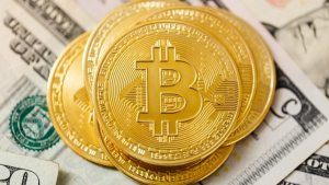 Bitcoin cryptocurrency starts the new year at US$45,000, the highest level since april 2022