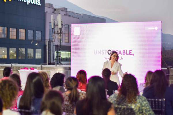 UNSTOPPABLE – MUJERES IN TECH