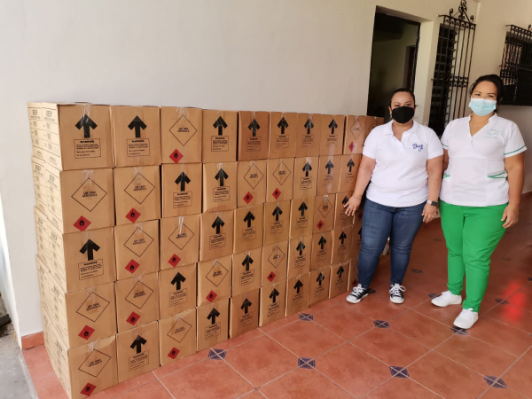 Hogares de ancianos, niños e instituciones humanitarias  reciben donativo de 12,000 unidades de Beep Desinfectante en Aerosol
