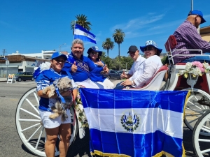 Salvadorans living in the U.S. celebrate 200 years of Independence Day
