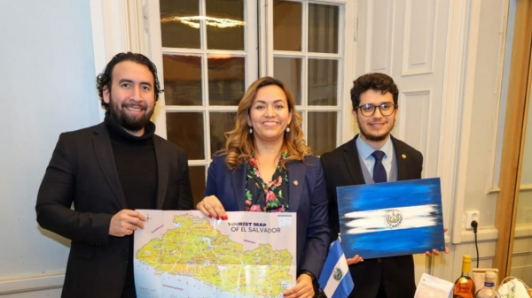 El Salvador participa en evento de promoción del turismo en Suecia
