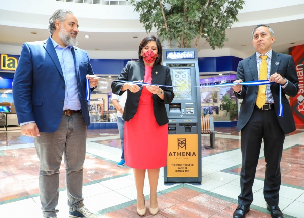 Empresa Athena Bitcoin inició el proceso de instalación del primer cajero electrónico para Bitcoin en San Salvador