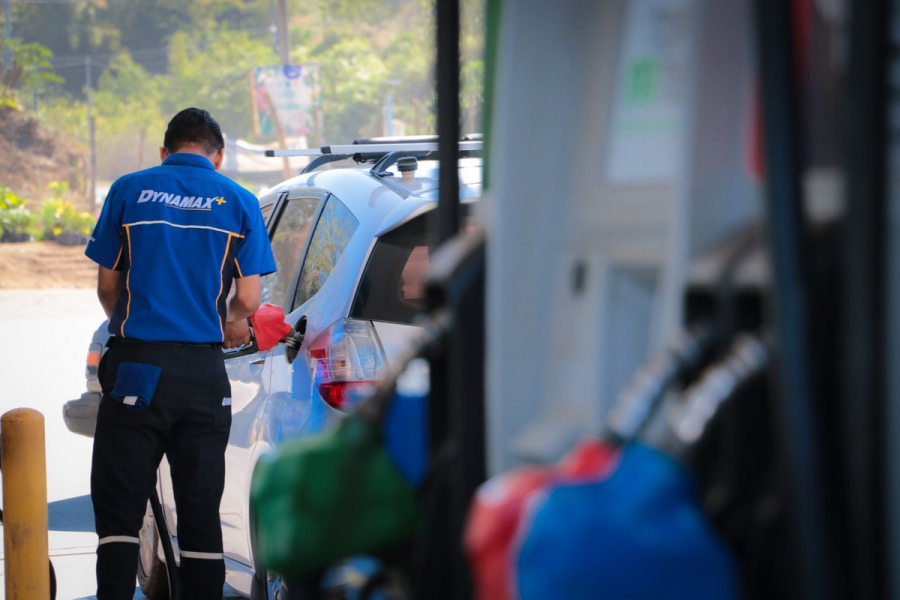 Inspectores localizan gasolineras sin actualización de precios de los combustibles