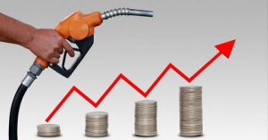 Precios de la gasolina podrían aumentar a partir del próximo lunes