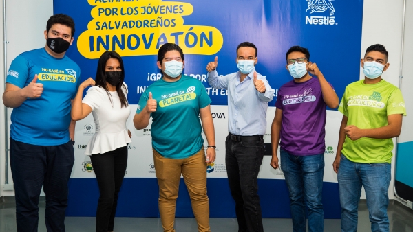 Nestlé está enfocado en el futuro de los jóvenes salvadoreños