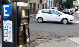 Con posibles reformas a la LPC usuarios pagarán parqueo por tiempo de estacionamiento